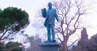 Экскурсии в `Памятник Н.П.Краснову` из Малого Маяка