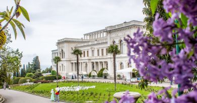 Экскурсии в Массандровский дворец из Малого Маяка 2023